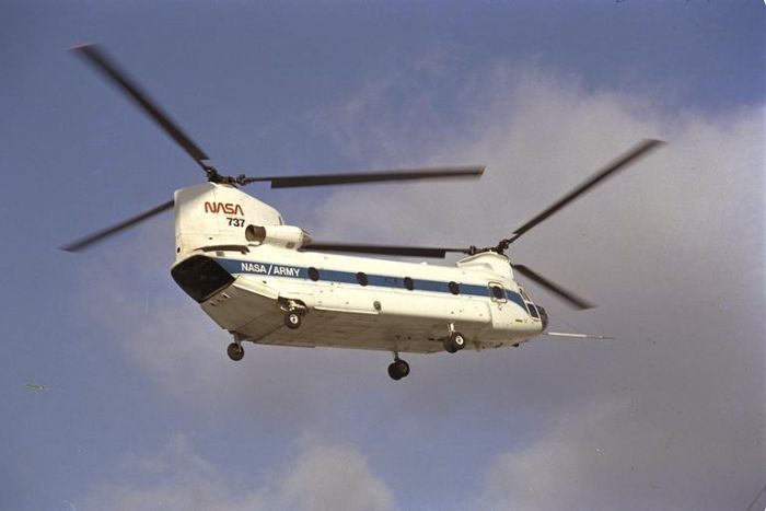 Boeing CH-47 Chinook helicopter - Working for NASA, 12 August 1985.