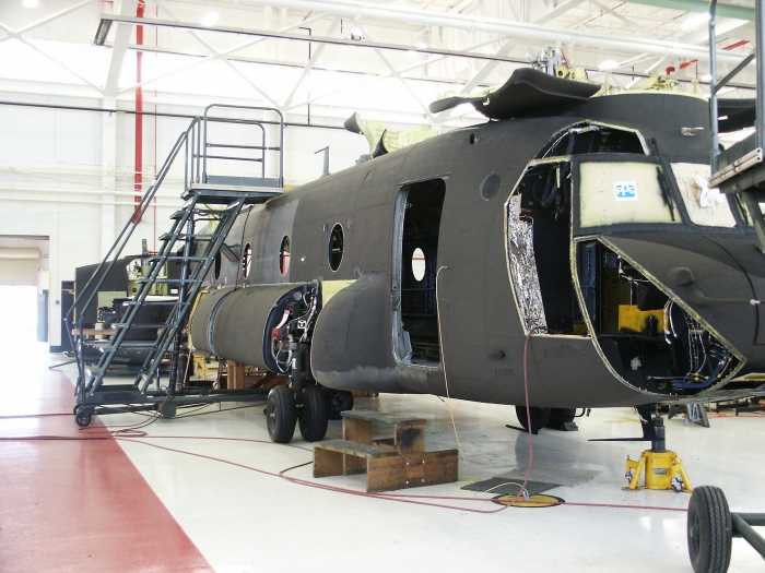 Right front view of CH-47D Chinook helicopter 85-24336.