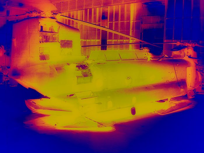 1 September 2002: CH-47D Chinook helicopter 89-00167 goes into Phased Maintenance. Infrared photography reveals some interesting details in the aircraft structure.