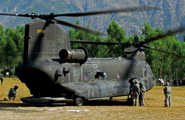 12 October 2010: Task Force Denali CH-47D Chinook helicopter 90-00192, a.k.a. "Mudslinger", conducting single point refueling at Maira, a re-supply point in Kohistan Valley.