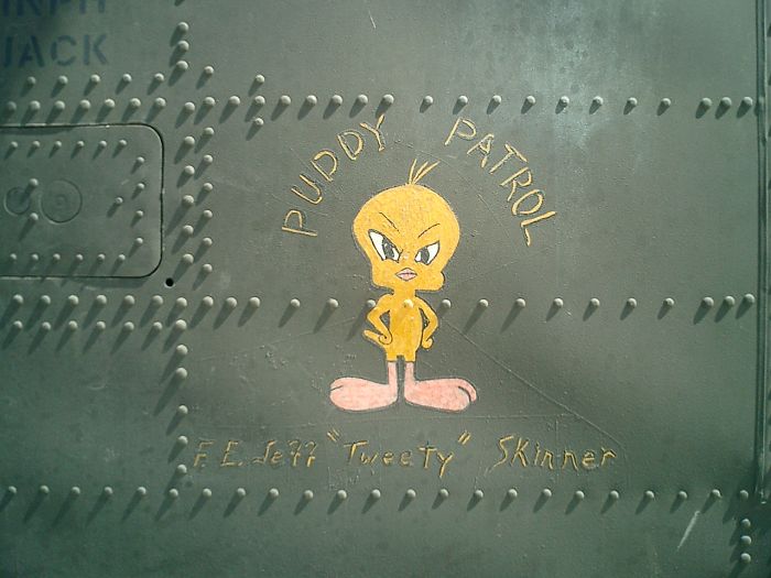 The nose art of 92-00283 in the Iraqi desert during Operation Iraqi Freedom.