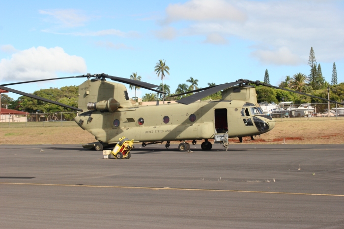 14 September 2011: CH-47F Chinook helicopter 09-08069 resting on the National Guard Ramp at Wheeler Army Airfield while assigned to the "Voyagers".