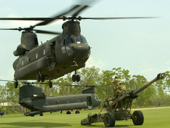 CH-47 Chinook (  helicóptero de transporte de carga pesada) Dsc00231_a