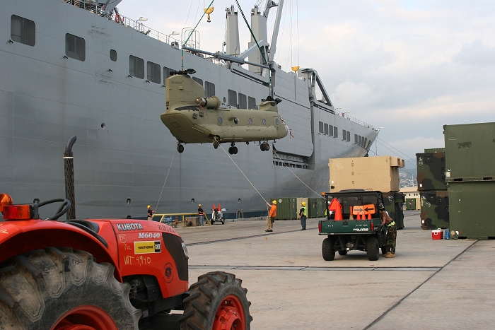 18 November 2010: CH-47F Chinook helicopter 09-08067 was the fourteenth aircraft to arrive at the dock.